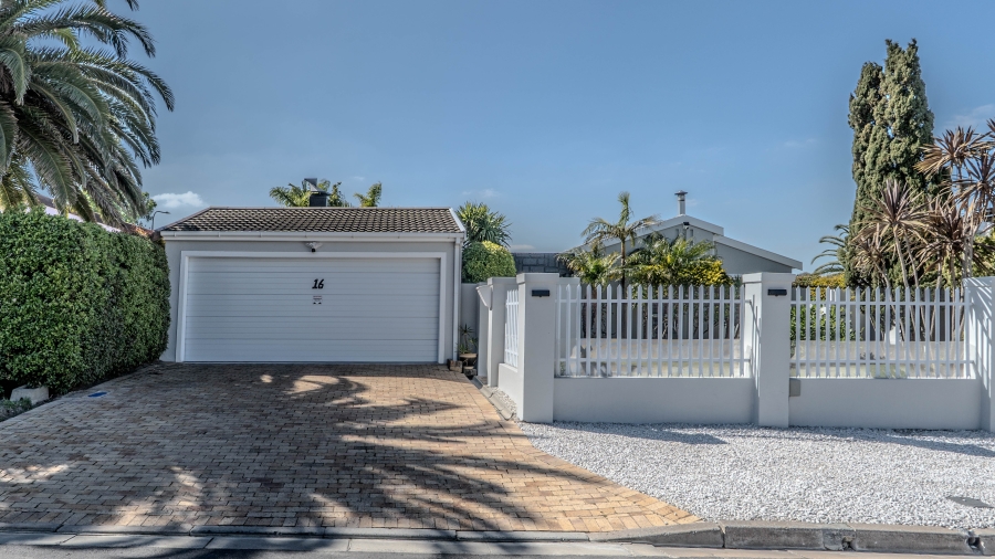 5 Bedroom Property for Sale in De Bron Western Cape